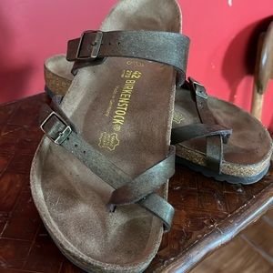Worn once leather Birkenstock sandles